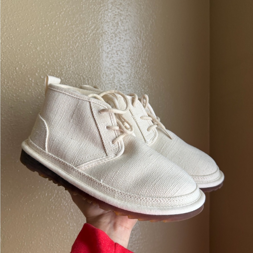 UGG WOMEN'S NEUMEL NATURAL BOOTS